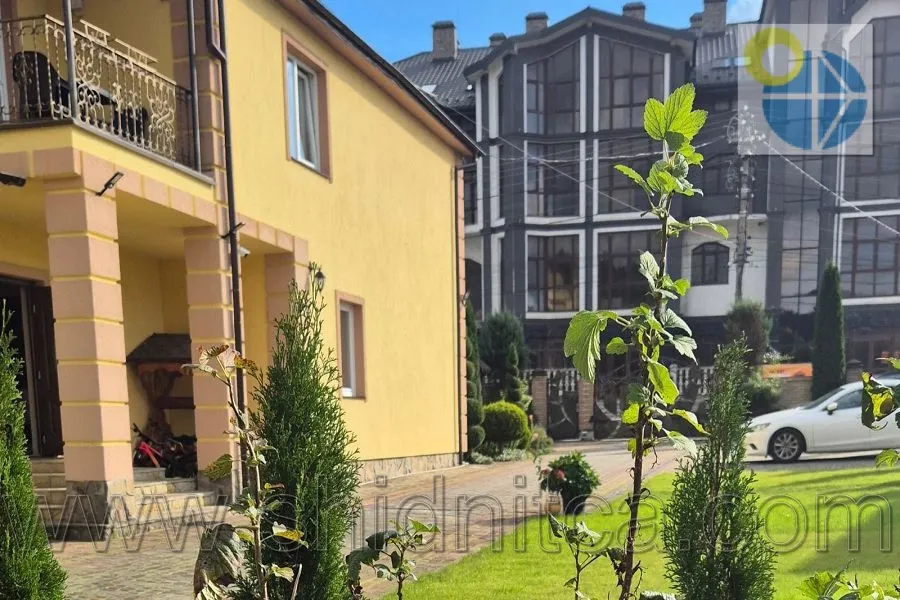 Східниця Вілла Святослав.