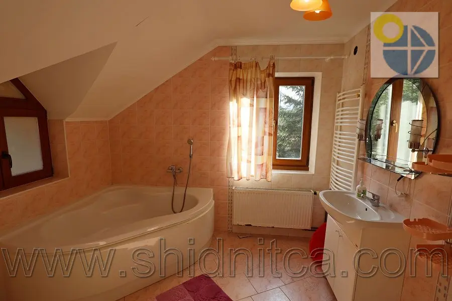 Сходница Коттедж Смерекова хата 