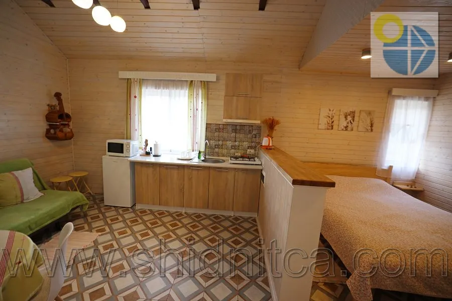 Новий Кропивник.Котеджі Біля лісу