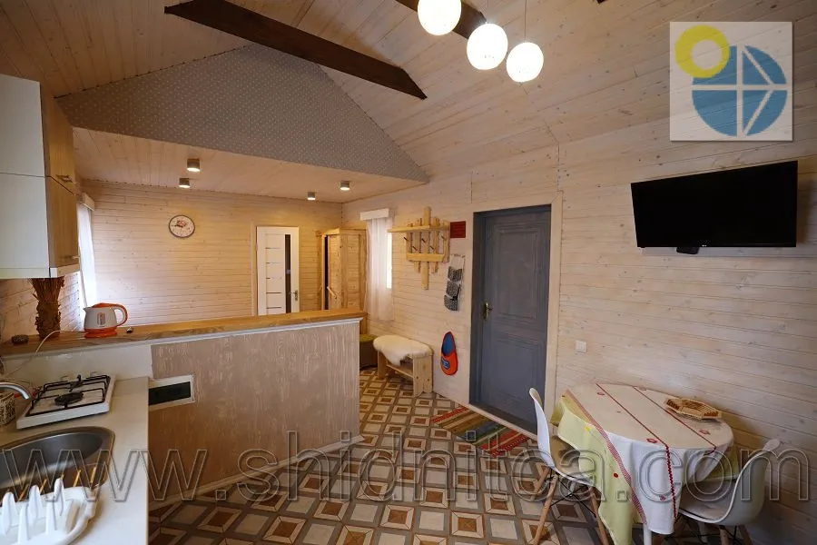 Новий Кропивник.Котеджі Біля лісу