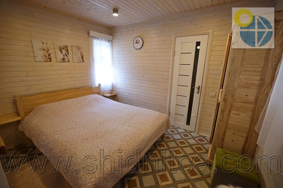 Новий Кропивник.Котеджі Біля лісу