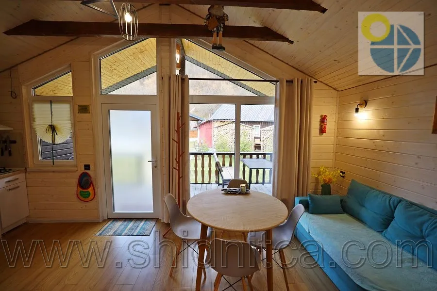 Новий Кропивник.Котеджі Біля лісу