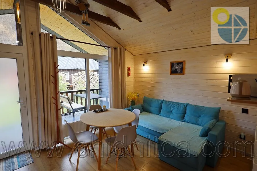 Новий Кропивник.Котеджі Біля лісу