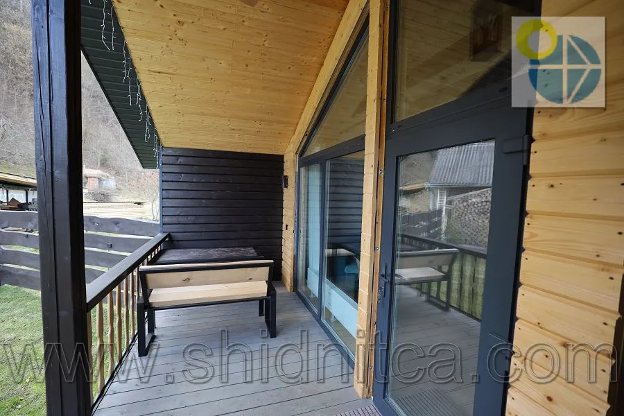 Новий Кропивник.Котеджі Біля лісу