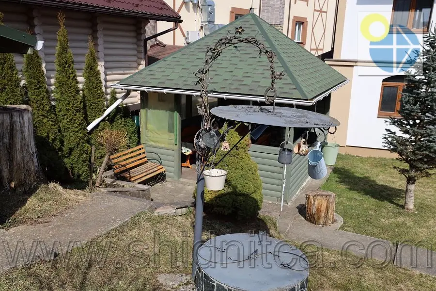 Сходница  Частная усадьба Червона рута .