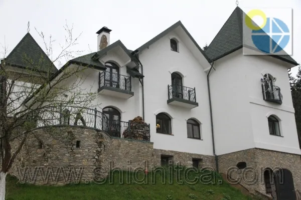 Сходница Вилла Замковый мост.