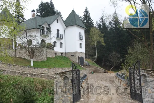 Сходница Вилла Замковый мост.