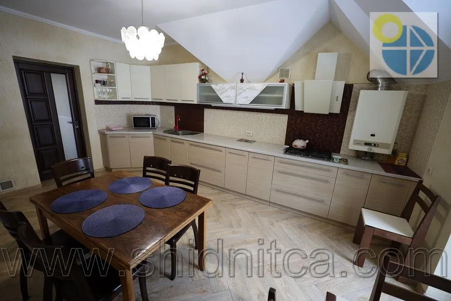 Сходница Вилла Замковый мост.